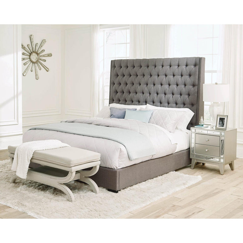 Coaster Furniture Camille Queen Upholstered Platform Bed 300621Q IMAGE 3