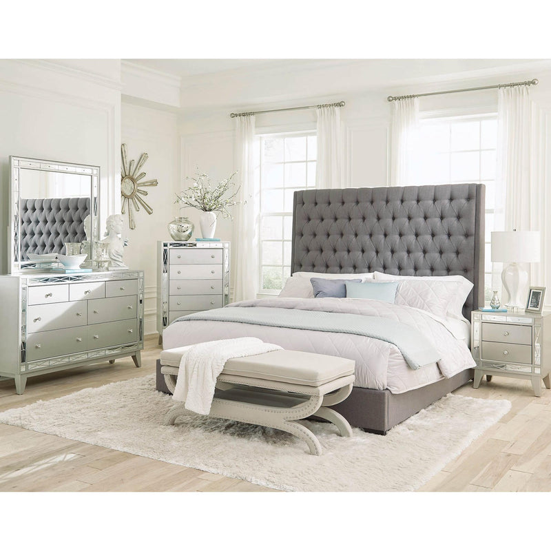 Coaster Furniture Camille Queen Upholstered Platform Bed 300621Q IMAGE 4