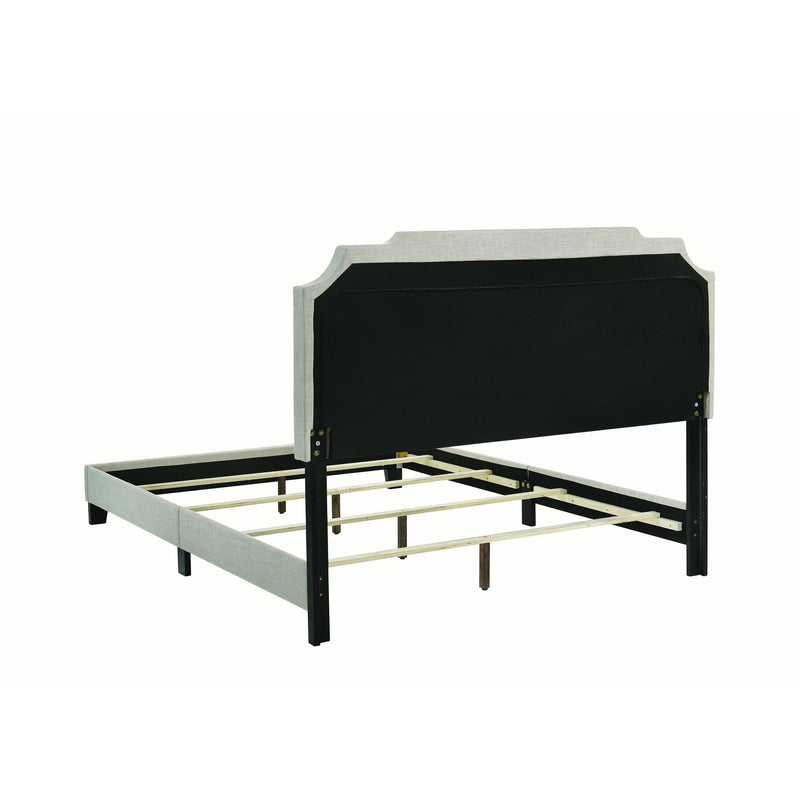 Coaster Furniture Tamarac King Upholstered Platform Bed 310061KE IMAGE 3