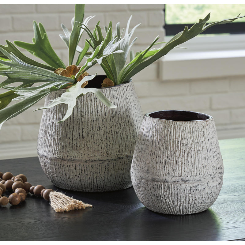 Signature Design by Ashley Home Decor Vases & Bowls A2000636 IMAGE 4