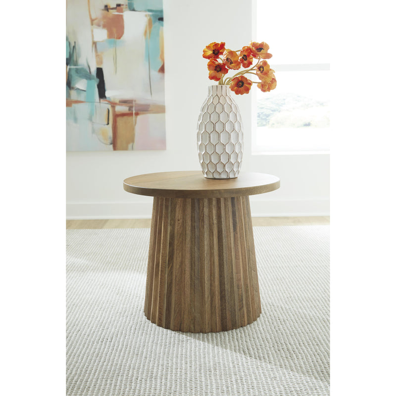 Signature Design by Ashley Ceilby Accent Table A4000602 IMAGE 2
