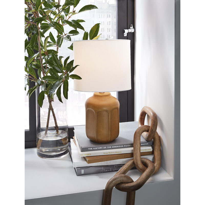 Signature Design by Ashley Gierburg Table Lamp L180204 IMAGE 2