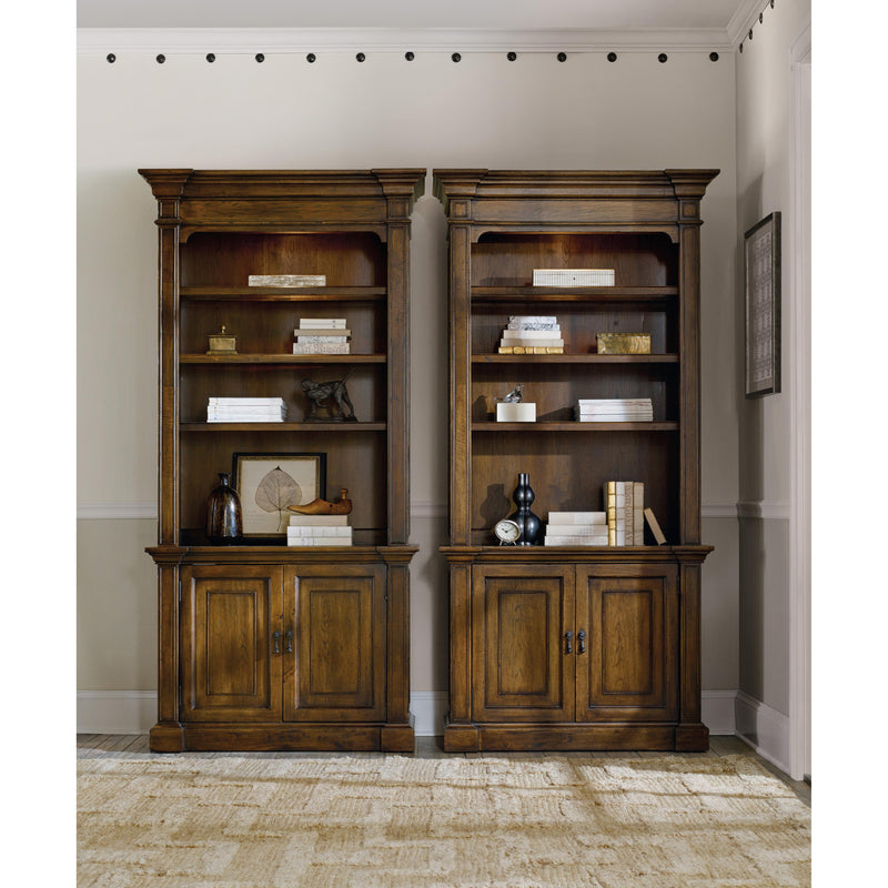 Hooker Furniture Bookcases 3-Shelf 5447-10446 IMAGE 2