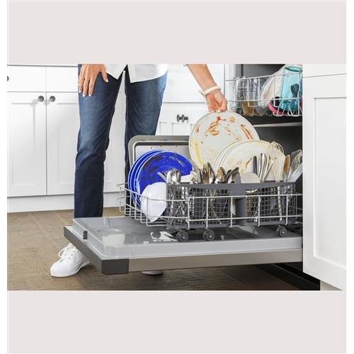 GE 24-inch Built-In Dishwasher with Steam Wash GDF535PSRSS IMAGE 8