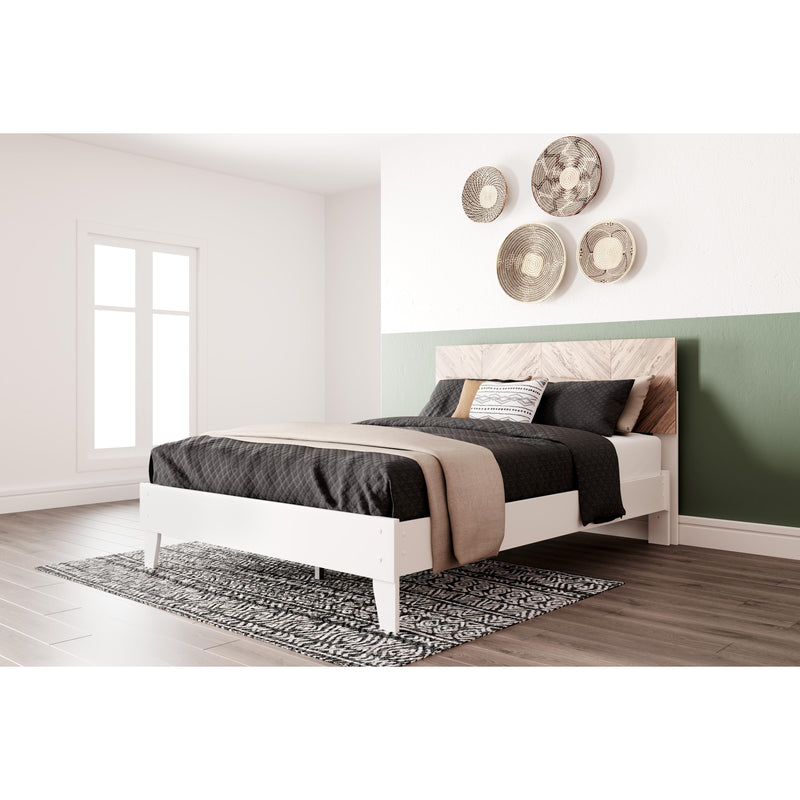 Signature Design by Ashley Piperton Queen Platform Bed EB1221-113 IMAGE 9
