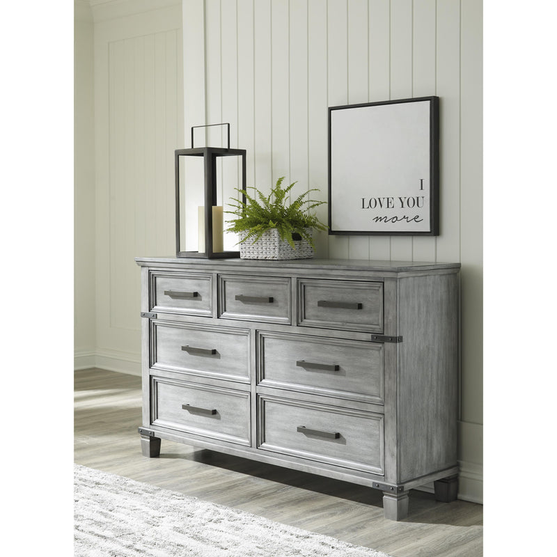 Signature Design by Ashley Russelyn 7-Drawer Dresser B772-31 IMAGE 5